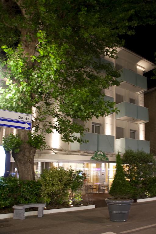 Hotel Mon Pays Riccione Zewnętrze zdjęcie